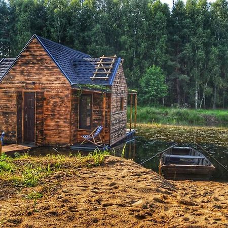 Heather Hut, Off-Grid Cottage On A Pond+2 Ha Darzkowo Esterno foto