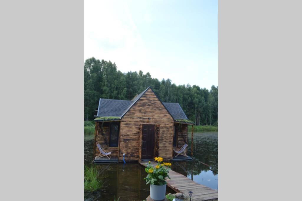 Heather Hut, Off-Grid Cottage On A Pond+2 Ha Darzkowo Esterno foto